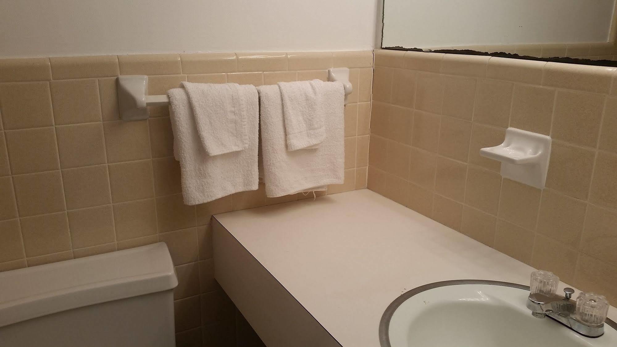 מירטל ביץ' Carolina Tarheel Motel מראה חיצוני תמונה