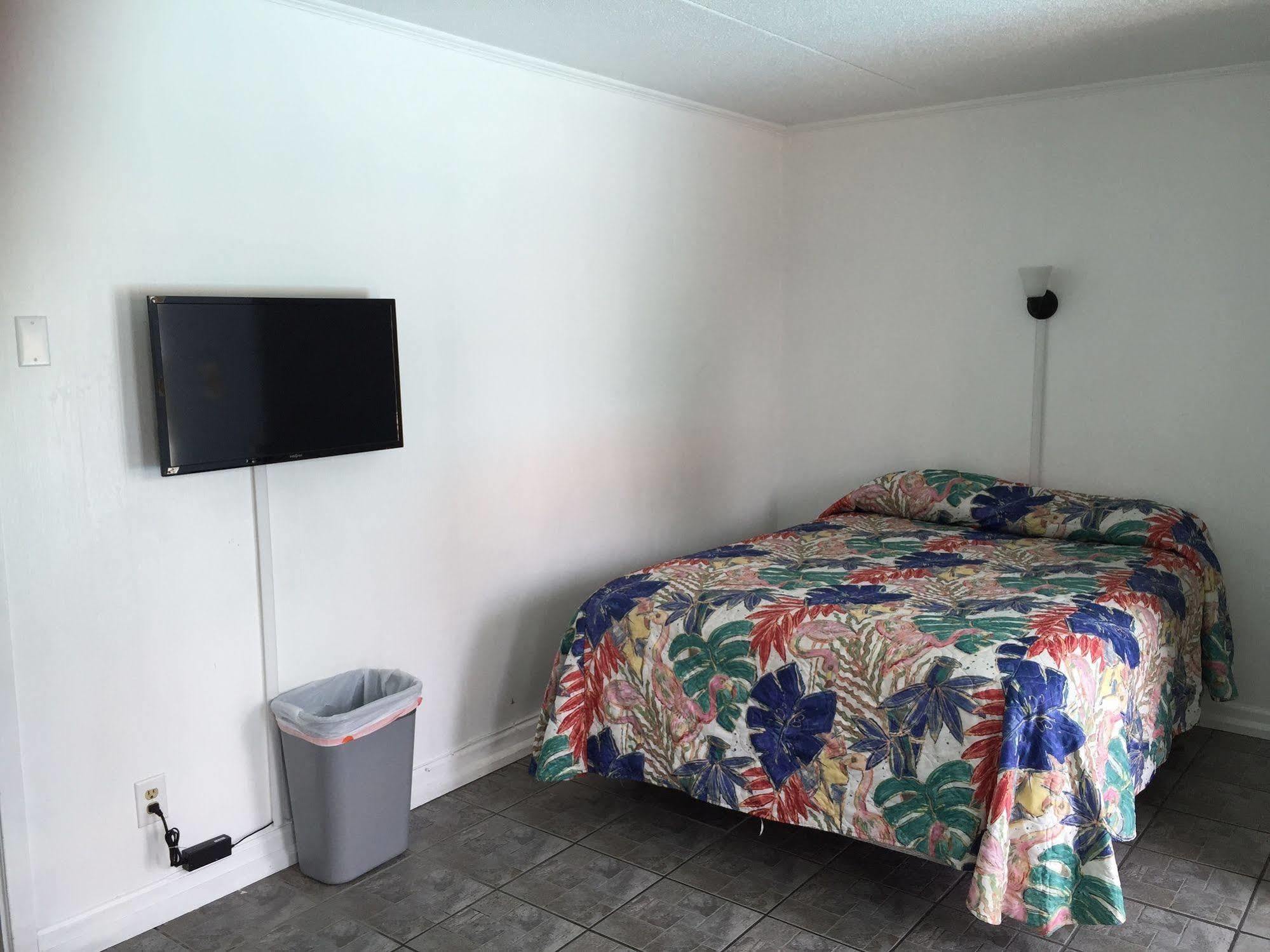 מירטל ביץ' Carolina Tarheel Motel מראה חיצוני תמונה