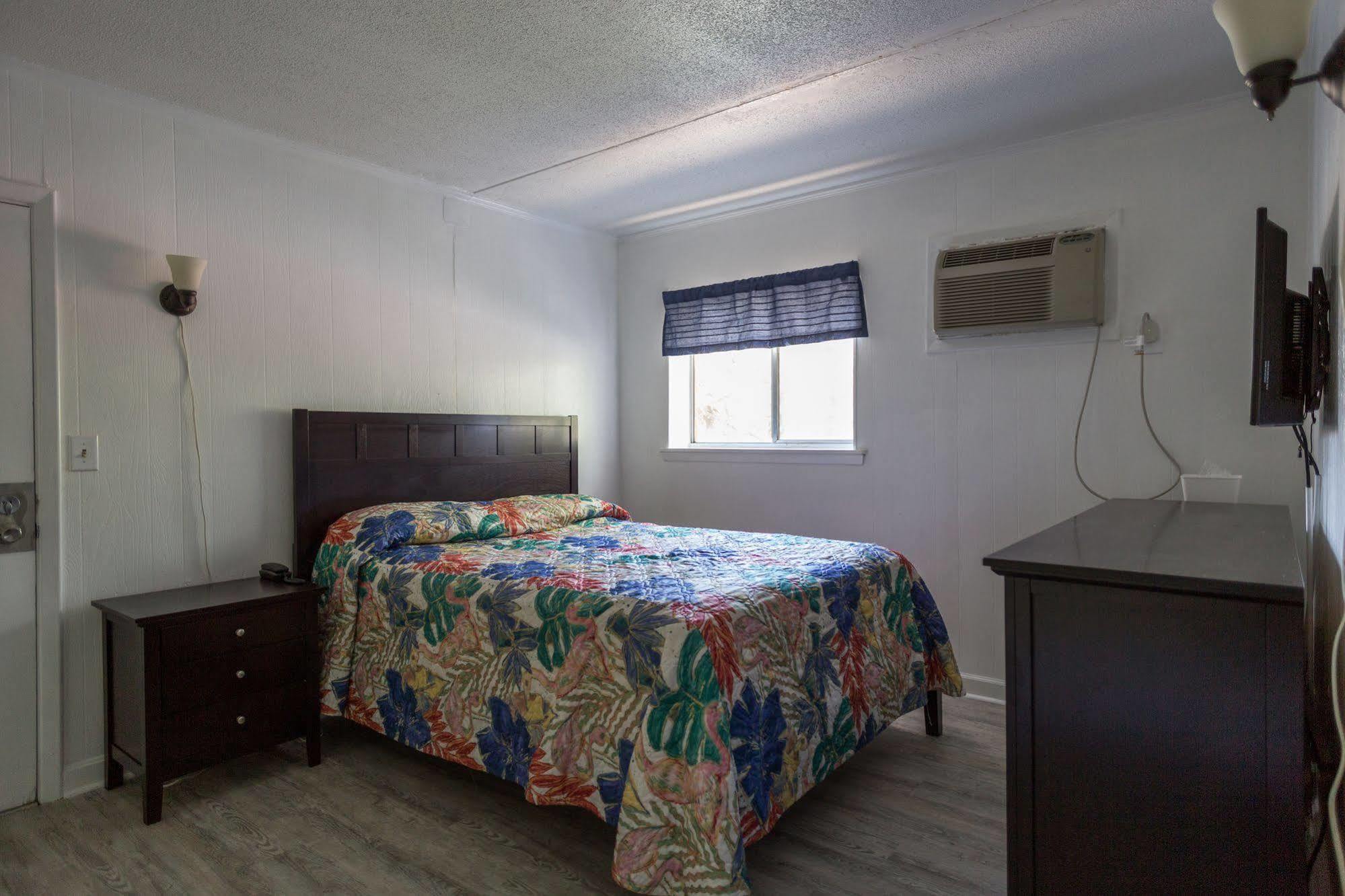 מירטל ביץ' Carolina Tarheel Motel מראה חיצוני תמונה