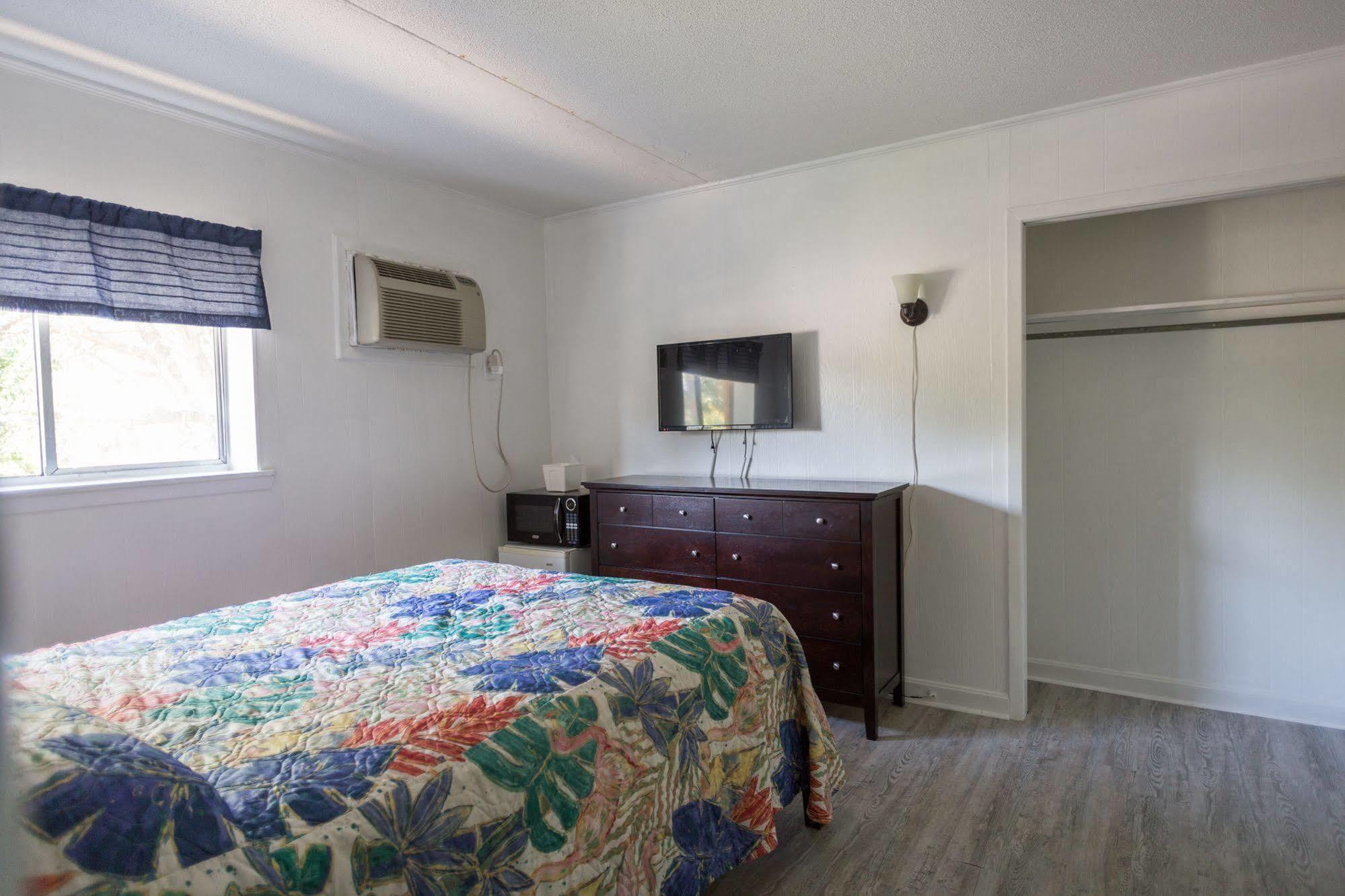 מירטל ביץ' Carolina Tarheel Motel מראה חיצוני תמונה